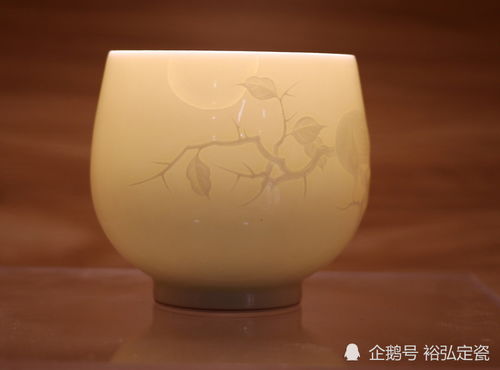 定窑定瓷白耀亮大师定瓷孤品收藏工艺品明月夜品茗杯图片介绍